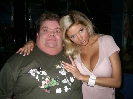 What would you think if you saw a pretty girl dating a ugly guy